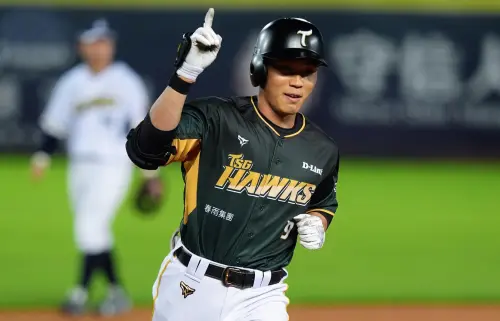 王柏融生涯第99轟出爐！3分砲棒打兄弟王牌鄭浩均　百轟里程碑M1