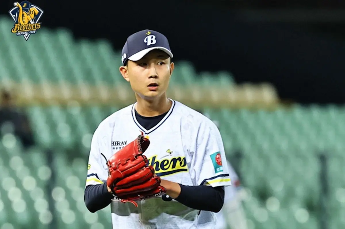 ▲在球隊低迷的氣壓中，去年選秀第六指名的新人左投錢可倫，再度於關鍵時刻挺身而出，於第9局滿壘無人出局的極端困境下登板，連續飆出3次三振化解危機。（圖／中信兄弟提供）