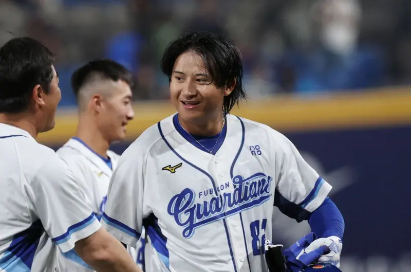 高國輝「保姆式」叮嚀建功！孔念恩揭再見安打：1到9棒每席都提醒