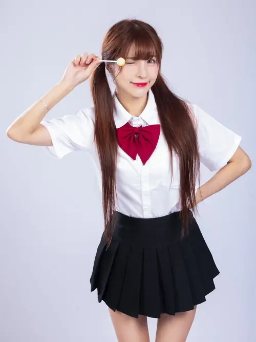 ▲孟潔與小2歲的藝人男友馮晨軒傳婚訊，經紀人跟球團都沒有否認。（圖／翻攝自孟潔IG@mengj215）