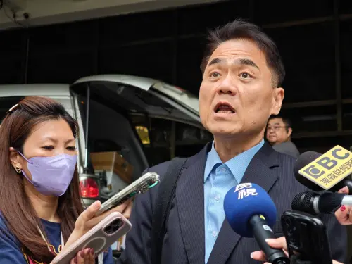 ▲堡新與大華建設委任律師林正疆指出，商業法院的裁定結果凸顯了中工董事會先前刪除股東提名名單的決議違法且失當，並表示將依法追究相關民事與刑事責任 。（圖／堡新提供）