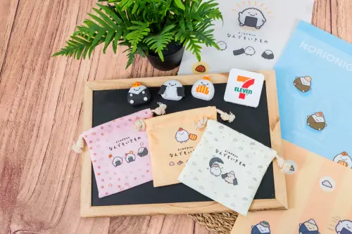 ▲7-11凡購買御飯糰指定商品即可集點兌換海苔飯糰週邊獨家小物。（圖／7-11提供）