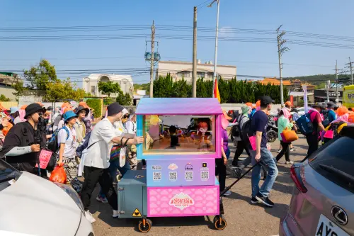 ▲橘子集團以「小緣號」帶領旗下虛擬偶像宮祈緣，挑戰8天7夜白沙屯媽祖徒步進香。（圖／橘子集團提供）