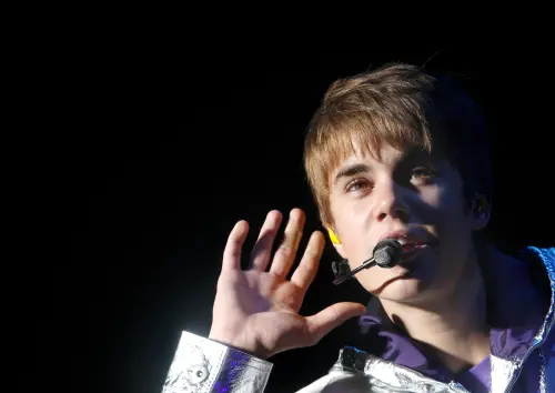 ▲小賈斯汀2011年5月15日在台北小巨蛋開唱。（圖／達志影像）