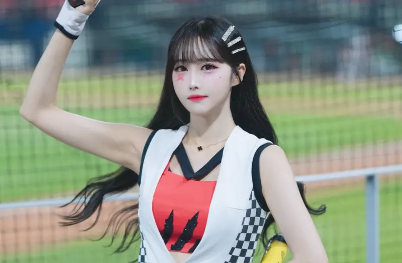 娛樂搶先看／李珠珢學姊疑遭職場霸凌、何潤東自嘲和張凌赫不能比