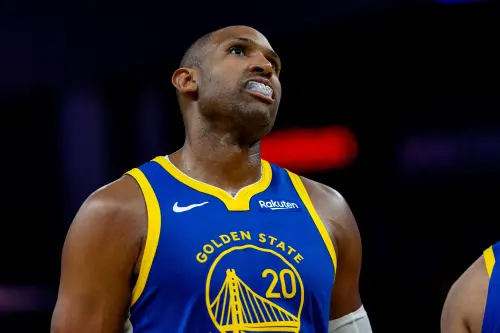 ▲39歲老將霍福德（Al Horford）第四節三分4投4中成關鍵奇兵，與波辛傑斯（Kristaps Porzingis）內外串聯撐起勇士勝利拼圖。（圖／美聯社／達志影像）