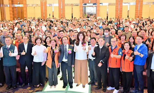 鄭麗文未回應訪中經費爭議　何欣純：民主基金會應公開審議機制