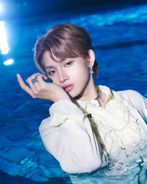 ▲ARKis李定（如圖）被團員爆料，平常非常隨性不怎麼打扮，但是素顏也帥氣。（圖／踢帕娛樂提供）