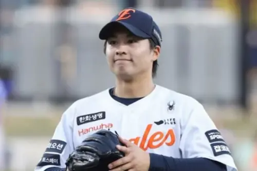 韓華鷹3失誤爛到流湯！王彥程0責失也吞敗　球迷炸鍋：中職比較強