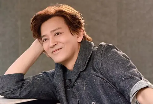 50歲港星陳曉東昔登「最虛偽藝人」第一！他無奈嘆：我只是喜歡笑