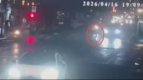 8旬嬤逛台大商圈遇死劫！趕車遭撞飛慘死　孫目擊慟「來不及拉」