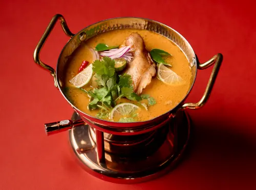 ▲東南亞料理菜色也是「moon one」主打菜之一。（圖／鼎珍旺集團提供）