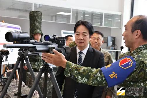 ▲賴總統視導陸軍步兵訓練指揮部，實地了解部隊訓練及新式裝備陳展。（圖／記者莊全成攝，2026.04.17）
