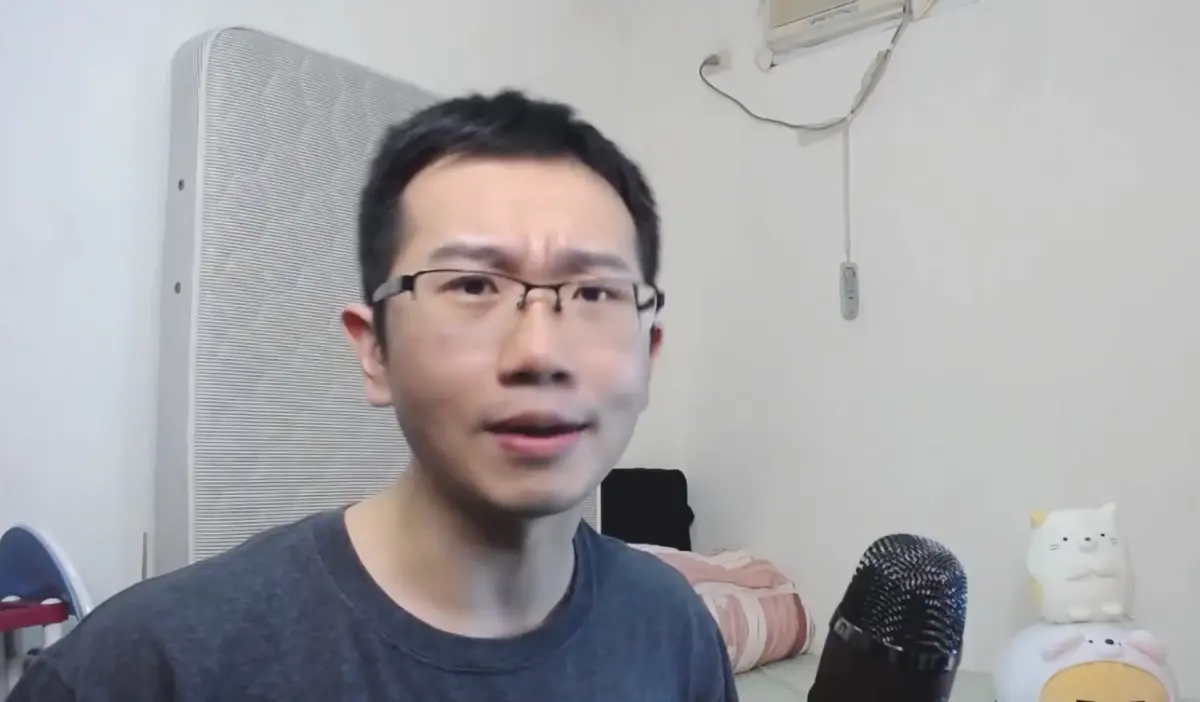 ▲擁有89萬訂閱的醫生YouTuber蒼藍鴿日前在社群徵才，尋找攝影企劃兼社群行銷，一人分飾三角的工作薪水卻只有3萬5千元，掀起網友熱議。（圖／蒼藍鴿的醫學天地YT）