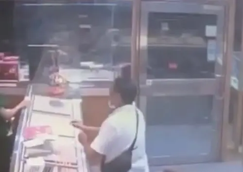 快訊／台南銀樓搶案！男秒抓百萬元金項鍊逃跑　躲40小時落網