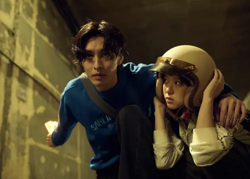 ▲曹佑寧（左）和項婕如（右）在《祭弑》中的關係很耐人尋味，友達以上卻沒有太多粉紅泡泡。（圖／威視提供）　