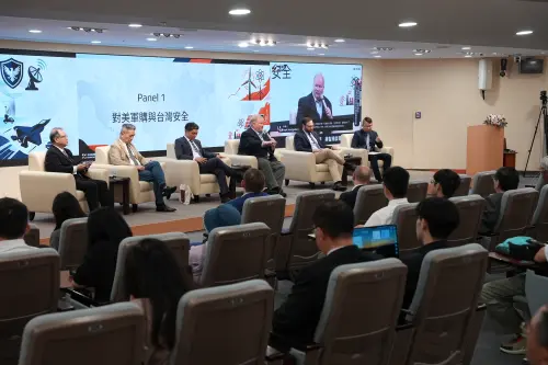 Experts discuss US arms sales to Taiwan and Taiwan’s special defense budget. (NOWNEWS Wang Yu-Shiun)