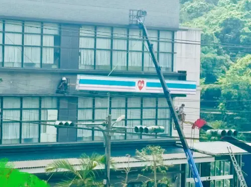 ▲萊爾富努力擴店，選址策略部分跟7-11、全家不同，偏鄉地區、工業區也都是他們的選擇，讓在地鄉親都非常感謝。（圖/Threads）