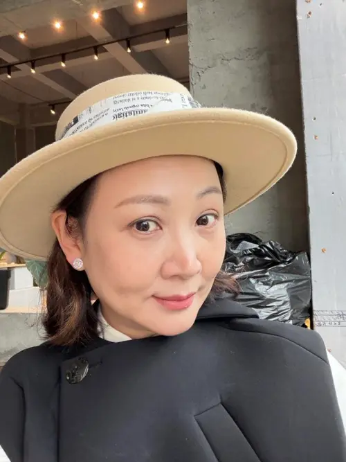 ▲郁方積極為剴剴案發聲，未料卻在發文點名錯人。（圖／翻攝自郁方臉書）