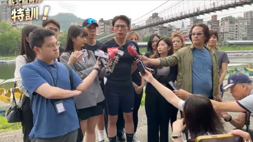 柯文哲被噴辣椒水！黃國昌譴責：台灣社會為何變這麼爆力？