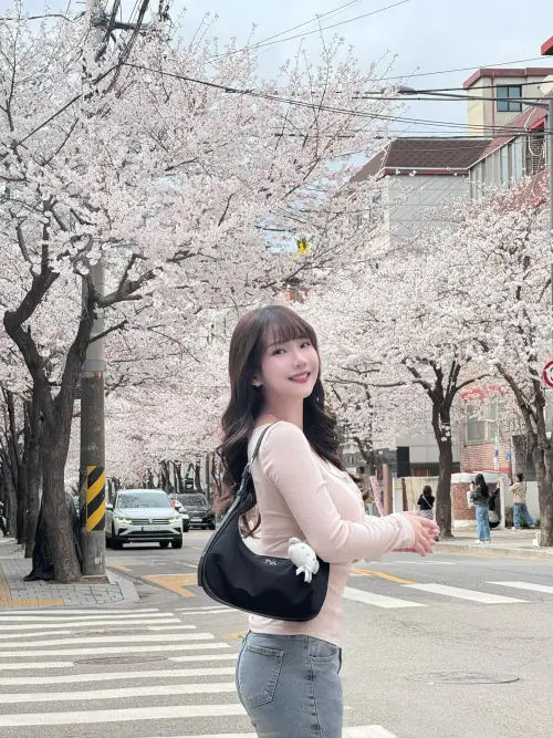 ▲奶昔日前在社群上，被冒名進行詐騙，讓她決定報警。（圖／翻攝自奶昔Threads@milkshake_0622）