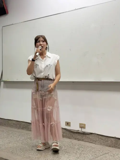 ▲廖婉君近日自爆自己單身人設都是假的，兒子已經30歲。（圖／翻攝自廖婉君臉書）