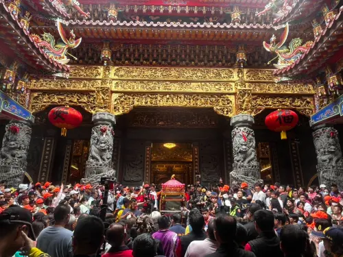 ▲白沙屯媽祖今（18）日近午時分，停駕伸港福安宮。（圖／白沙屯拱天宮臉書）