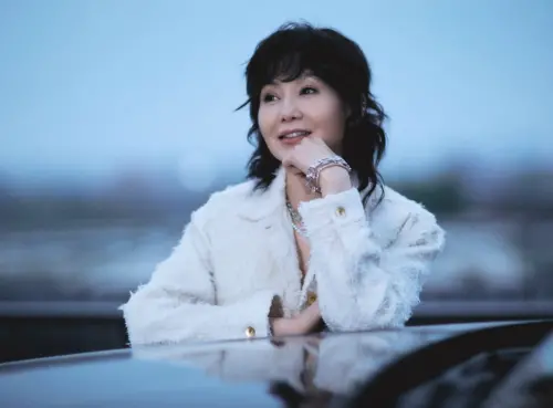 ▲張曼玉近年來少在幕前出現，卻仍會不時在社群網站上發布自己的生活片段，其實粉絲都還是能看到她最新的樣子。（圖／摘自 張曼玉粉絲聯盟微博）