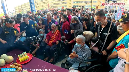 ▲今年的值年爐主陳廣雄先生正住院治療中，媽祖婆特地在回程關心爐主以及所有醫護與病友。（圖／白沙屯媽祖網路電視台）