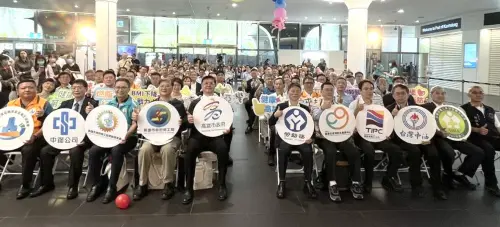 ▲台灣港務公司高雄港務分公司攜手高雄市政府勞工局、勞動部職業安全衛生署、財團法人職業災害預防及重建中心等單位，舉辦115年度高雄市職業安全衛生日安全體感觀摩及展示活動。(圖／高雄市政府勞工局提供)