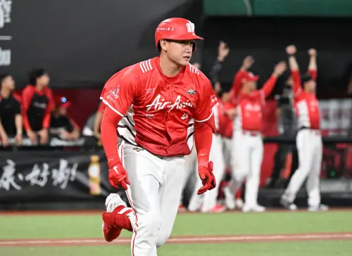 徐若熙成神秘力量？驚喜現身「龍TV」留言　劉基鴻馬上敲出逆轉彈