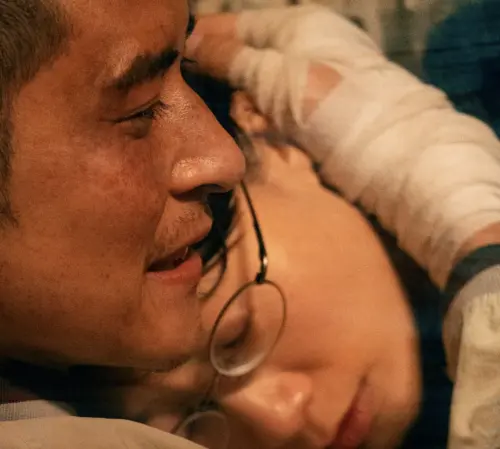 ▲陳家樂（左）與廖子妤（右）以《像我這樣的愛情》分別入圍第44屆香港電影金像獎最佳男、女主角。（圖／摘自IMDb）