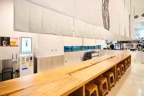 ▲位在台北市中山區的烏龍麵新品牌「食悅」，使用日本香川縣傳奇名店「山田家」製麵。（圖／食悅うどん天ぷら提供）