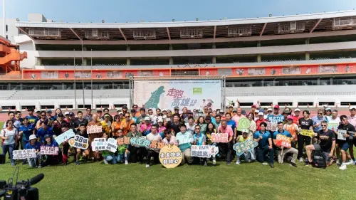 ▲「走跑高雄 3.0」結合運動觀光遊程，深化高雄走跑路線，讓市民探索多樣景點風光。（圖／高市府運發局提供）