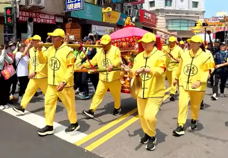 白沙屯媽祖「進香戰鞋」找到了！轎班指定穿它10年　好走不痛崛起