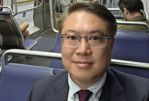 赴美任「訪問學人」近況曝光！林右昌自曝：落地就遇上大麻煩