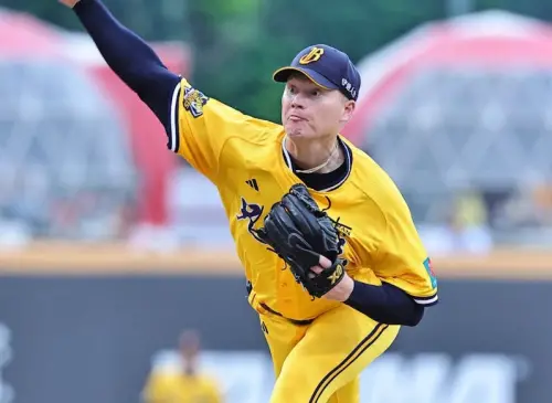 連搖4次頭後被劉基鴻敲逆轉砲！黎克解釋原因：前面投太多變化球