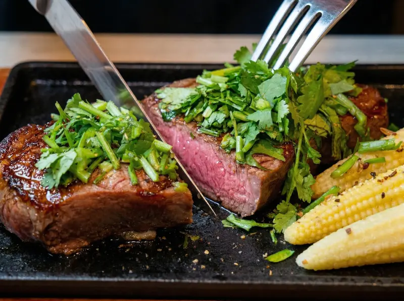 瀧厚牛排香菜爆擊！燉飯、冰淇淋全開吃　外帶「買1送3」肉肉優惠