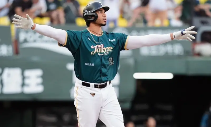 魔鷹又開砲、陳文杰敲致勝安！台鋼5：4氣走樂天　黃子鵬成功敗逃