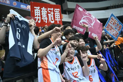 ▲終場前31秒李恩芯的關鍵上籃被游沁樺賞了一個大鍋，粉碎了文化的反撲希望。（圖／記者林柏年攝）