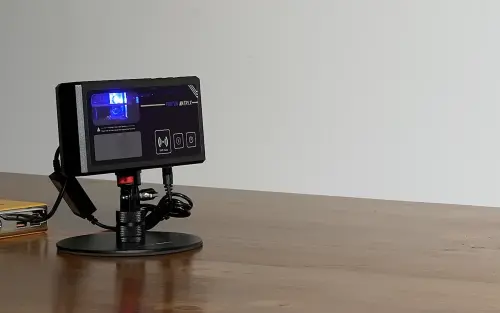 雷射滅蚊神器「1秒擊殺30隻」！射程6公尺、戶外也能用：賣到爆單