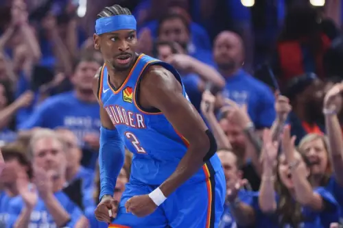 ▲衛冕軍雷霆當家球星亞歷山大（Shai Gilgeous-Alexander）25分表現最為亮眼。（圖／美聯社／達志影像）