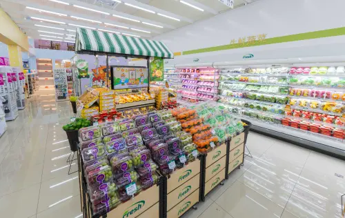 ▲Fresh青塘門市引進當令蔬果、肉品海鮮與生鮮食材、全球食材調味品等逾千款商品。（圖／7-11提供）