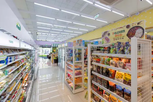 ▲Fresh青塘門市設置「饗喫鍋」火鍋專區，方便隨時輕自煮。（圖／7-11提供）