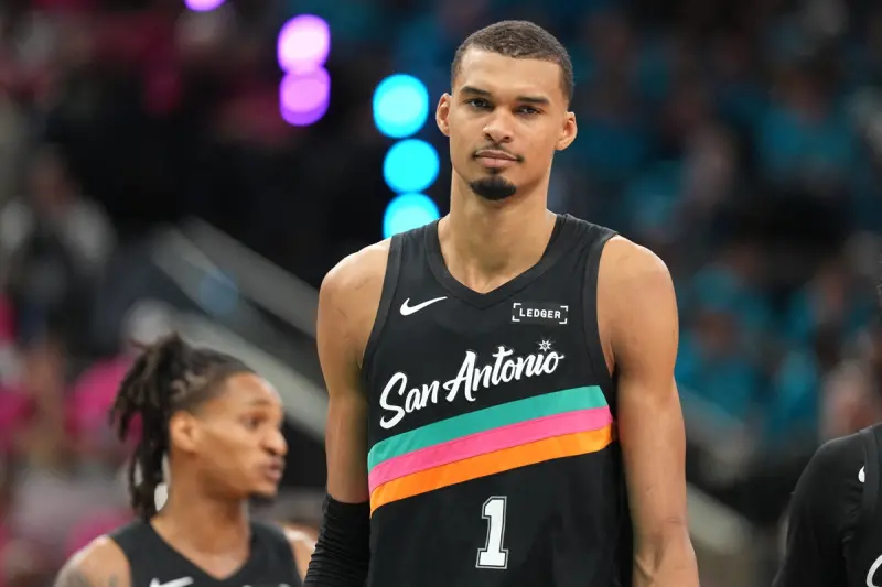 馬刺VS拓荒者系列賽G1分析／黑白雙塔大爆發　拓荒者內線全面失守