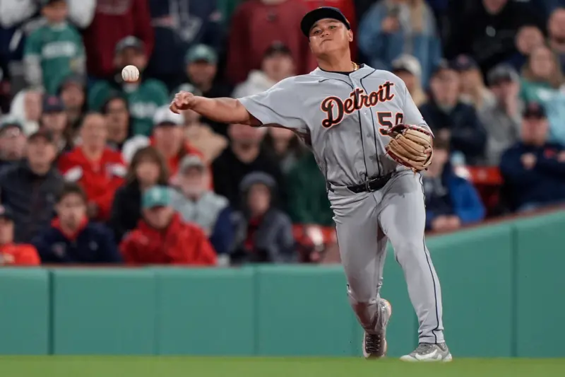 李灝宇被質疑「臂力差」？長傳美技竟掀論戰　10屆金手套曾這樣說