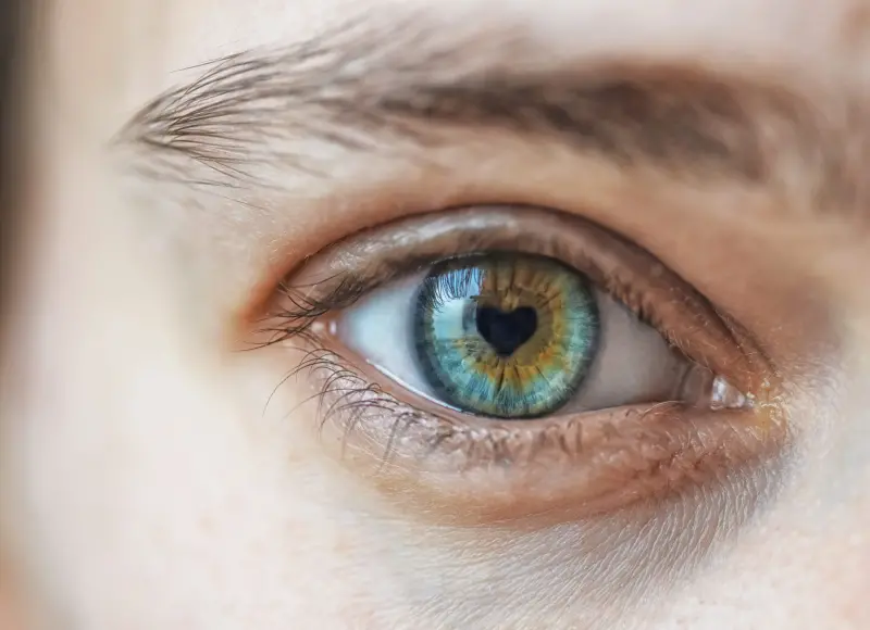 台中女打「精靈針」竟失明！離譜醫師誤插中血管　遭判賠404萬