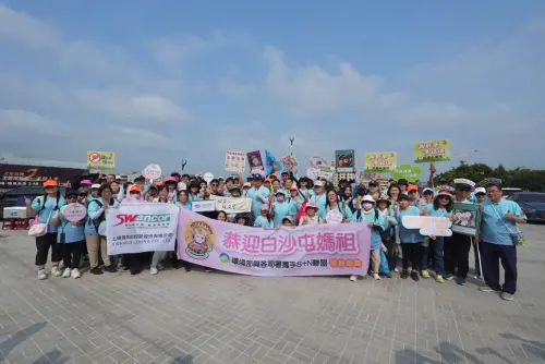 特企／媽祖領路綠色行！環境部長彭啓明率隊實踐「綠色進香」行動