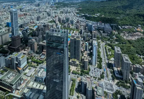 ▲原PO除了台股、美股之外，還有兩棟房產（示意圖／台灣房屋提供）
