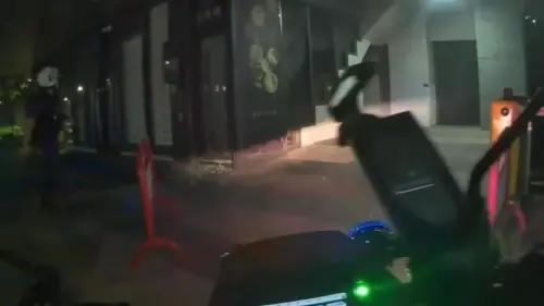 林口4.7星餐廳深夜出事！3惡煞「猛砸大門玻璃」逃了　現場慘況曝